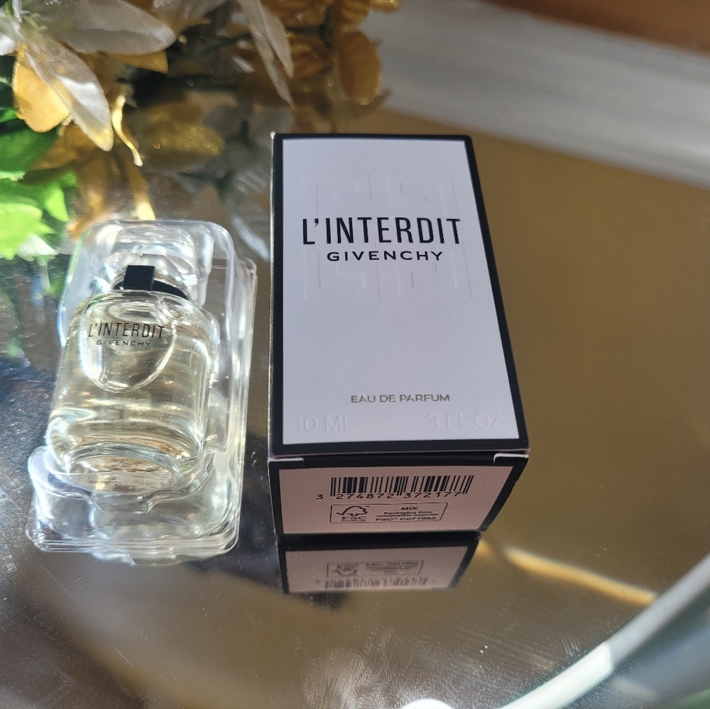 Givenchy 10 ml - Picture 4 of 7